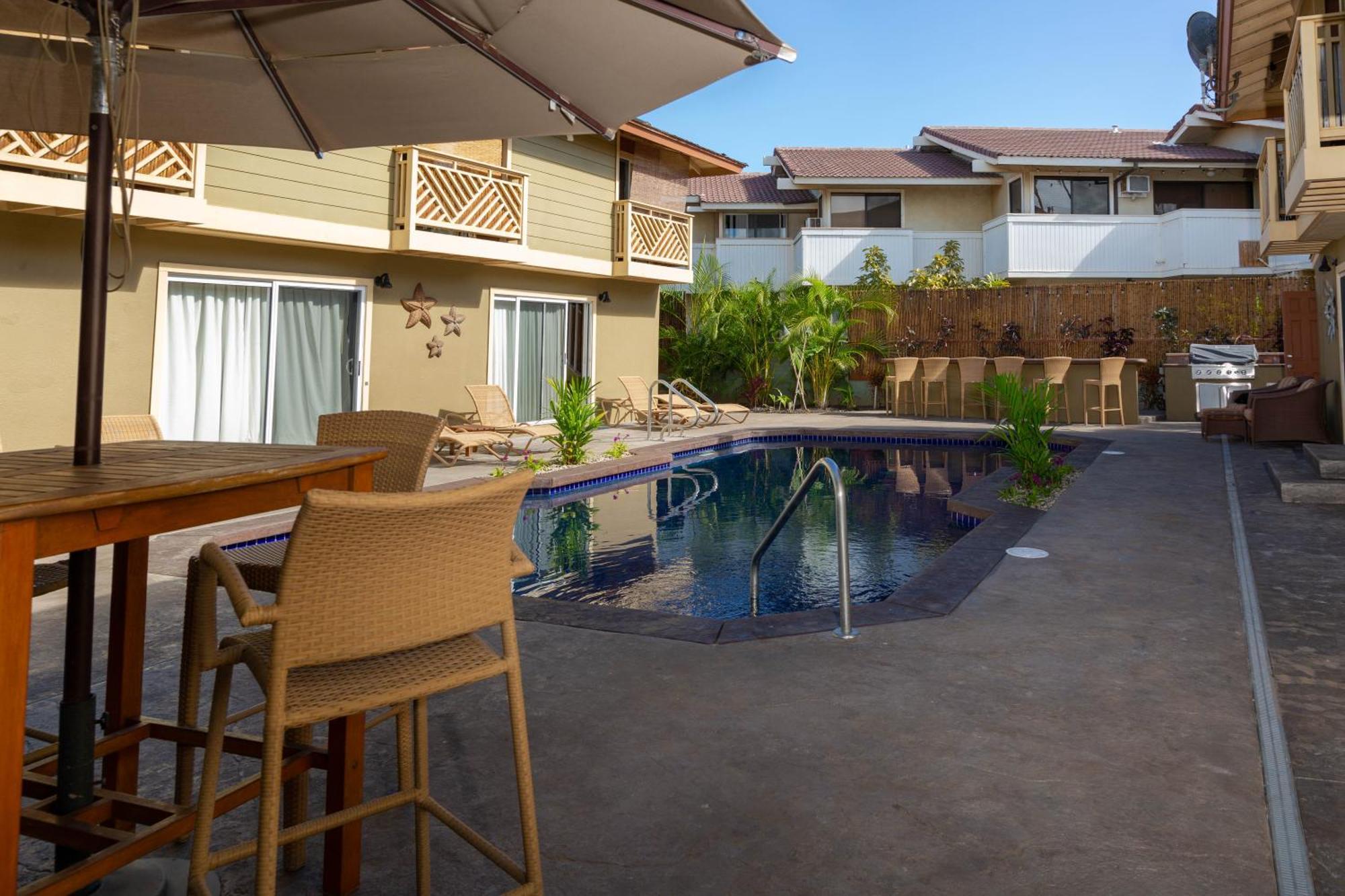 Plumeria Suite, 2-Bedrooms, Sleeps 6, Pool & Bbq, Pre-Renovation Summer Sale Kihei Εξωτερικό φωτογραφία