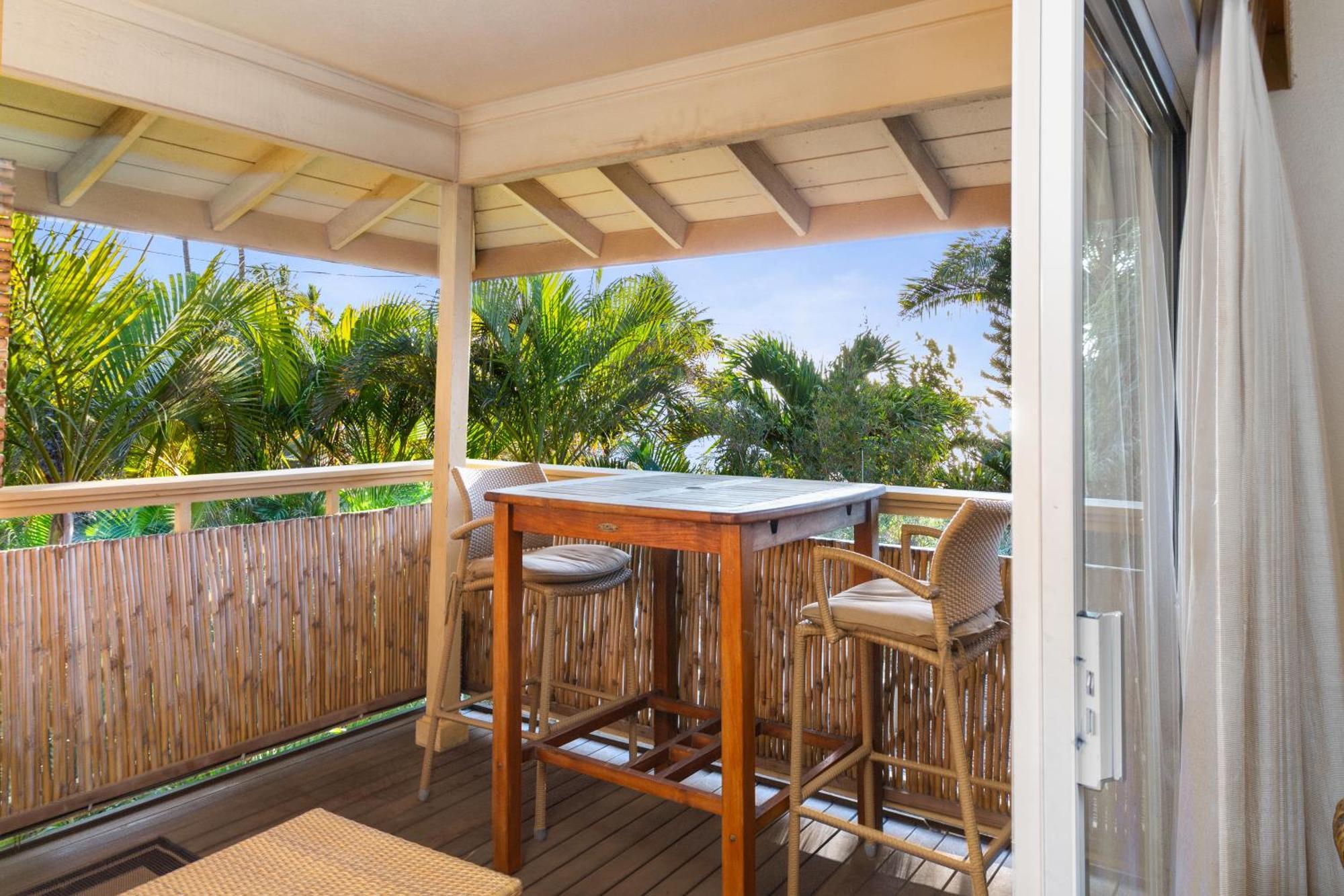 Plumeria Suite, 2-Bedrooms, Sleeps 6, Pool & Bbq, Pre-Renovation Summer Sale Kihei Εξωτερικό φωτογραφία