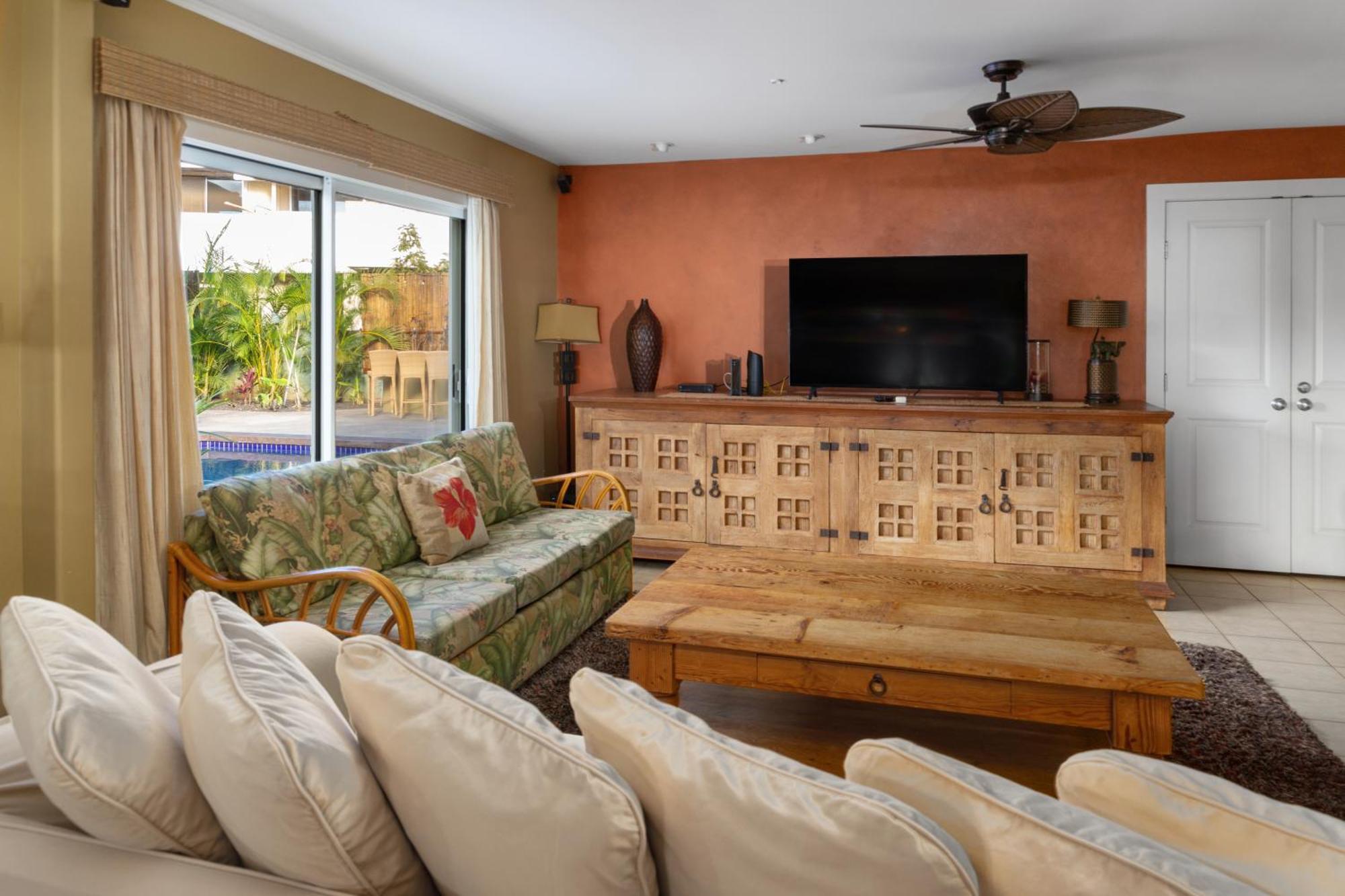 Plumeria Suite, 2-Bedrooms, Sleeps 6, Pool & Bbq, Pre-Renovation Summer Sale Kihei Εξωτερικό φωτογραφία